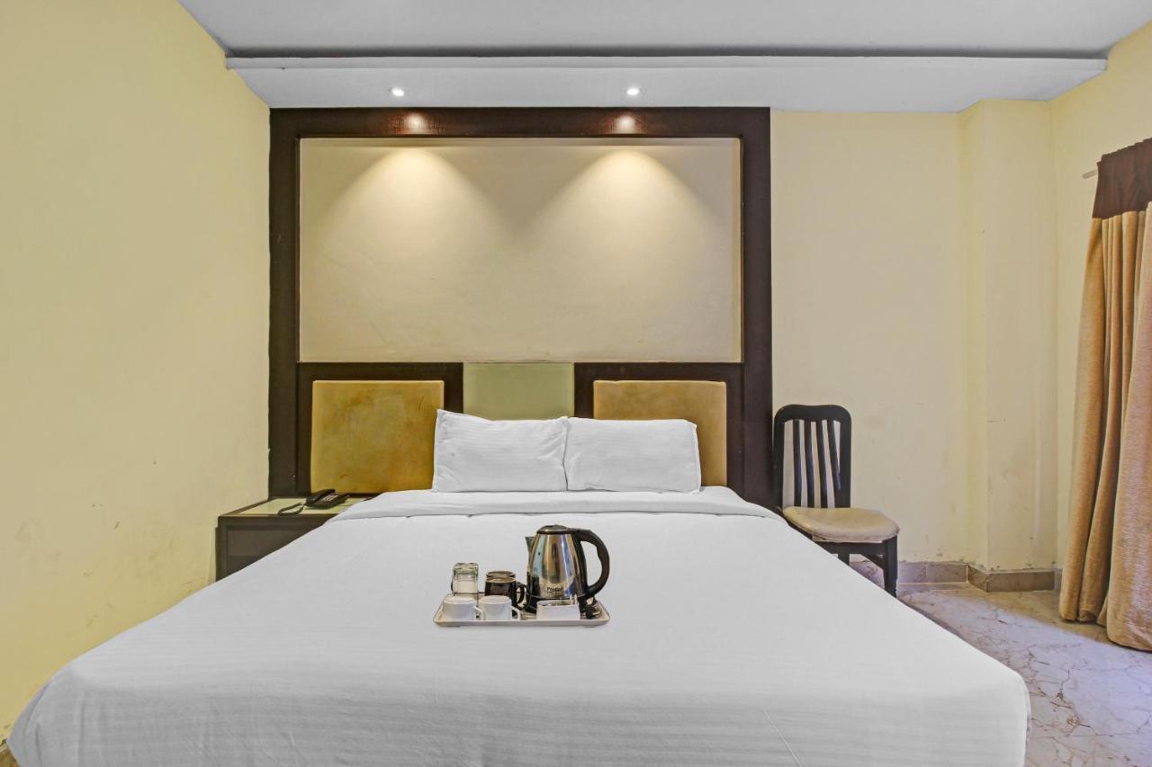 Hotel Oyo Townhouse 707 Grand Krishna Hajdarabad Zewnętrze zdjęcie