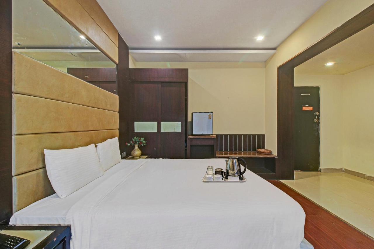 Hotel Oyo Townhouse 707 Grand Krishna Hajdarabad Zewnętrze zdjęcie