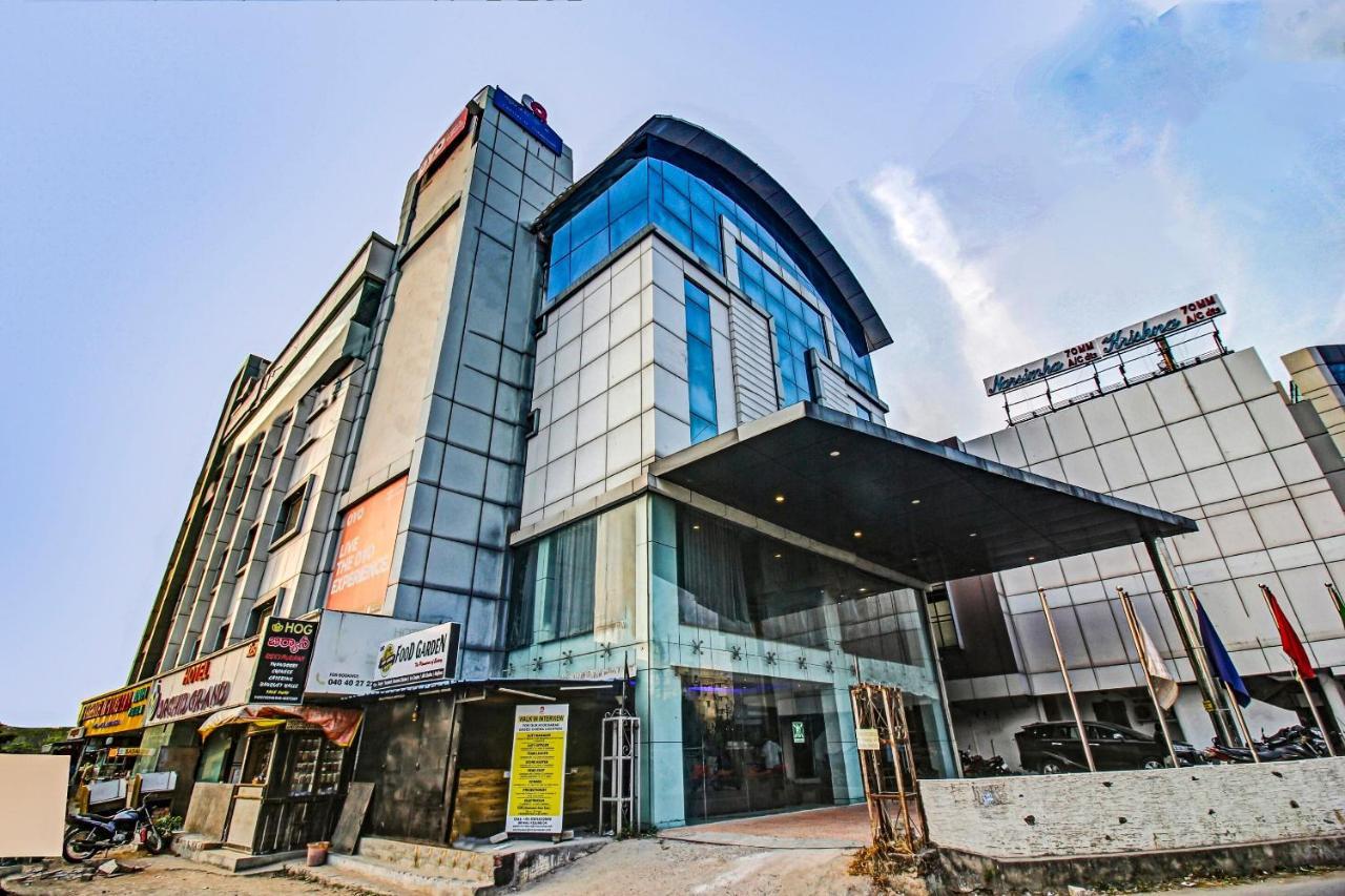 Hotel Oyo Townhouse 707 Grand Krishna Hajdarabad Zewnętrze zdjęcie