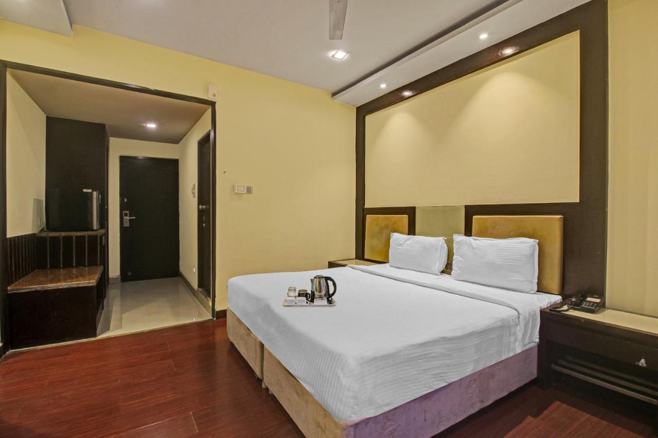Hotel Oyo Townhouse 707 Grand Krishna Hajdarabad Zewnętrze zdjęcie